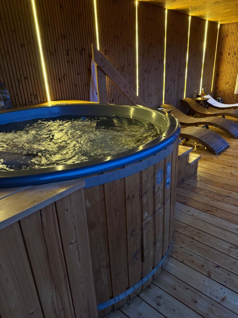 Strefa SPA — balia z hydromasażem
